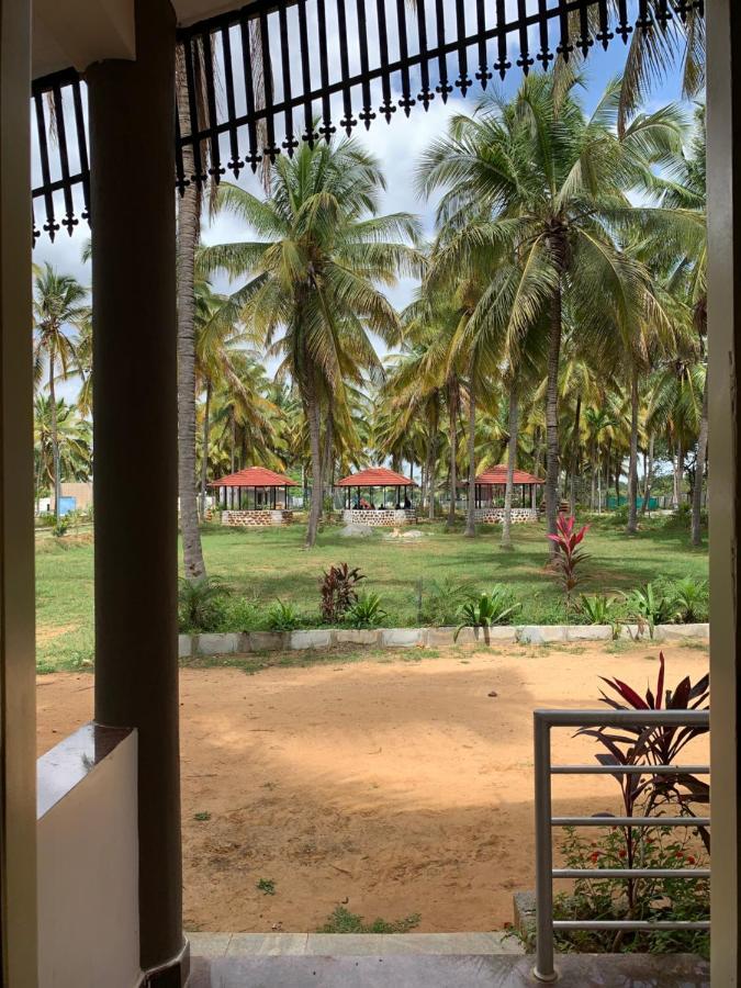Thumbe Goodu Resort Yadiyur Exterior foto